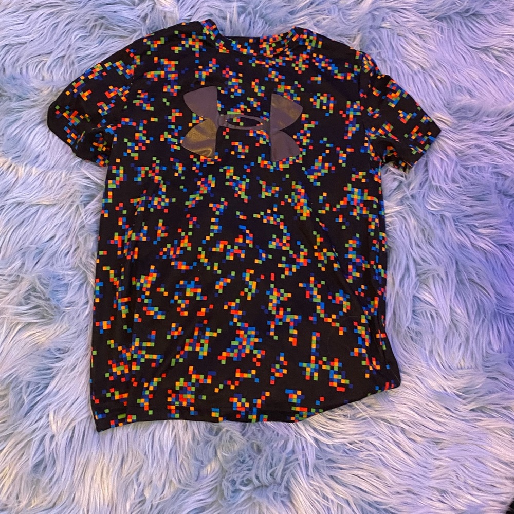 under armor male shirt (M) 🤍